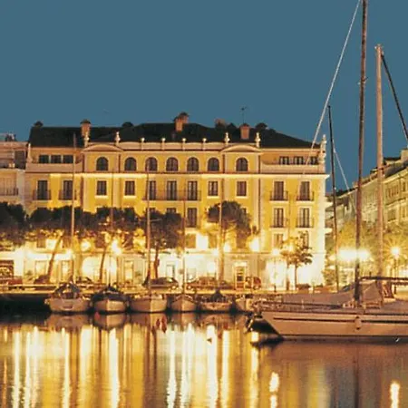 Metropole Hotel