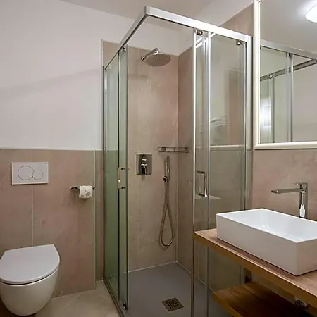 Отель Metropole 4*