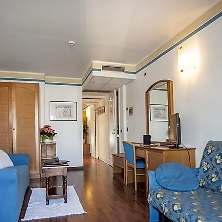 Metropole 4* Градо