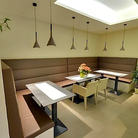 Metropole Отель 4*