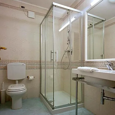 Metropole 4* Градо
