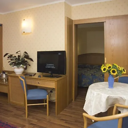 Отель Metropole 4*