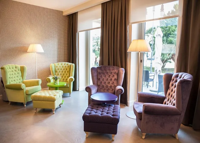 Metropole Hotel 4*